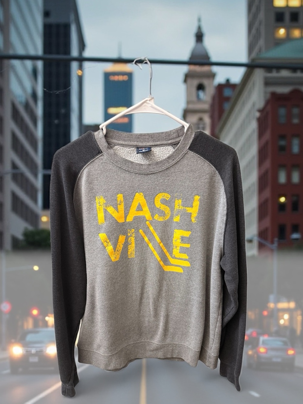 Nashville Hockey Raglan Sweatshirt - Gray/Black Graphic Pullover - Size M
